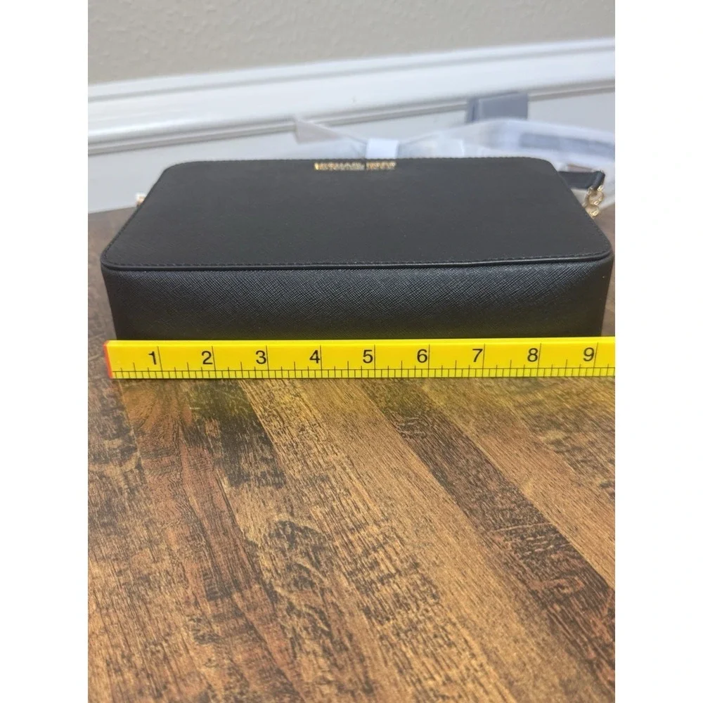 Michael Kors Jet Set Item Large East West Black Gold Crossbody Bag $378